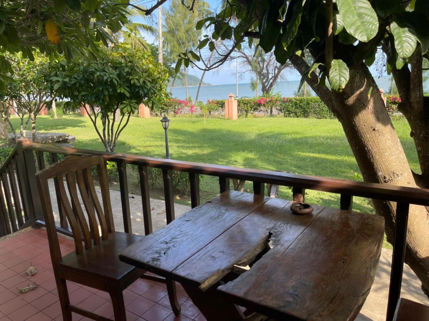 Sailom Resort Bangsaphan Bang Saphan Exterior photo