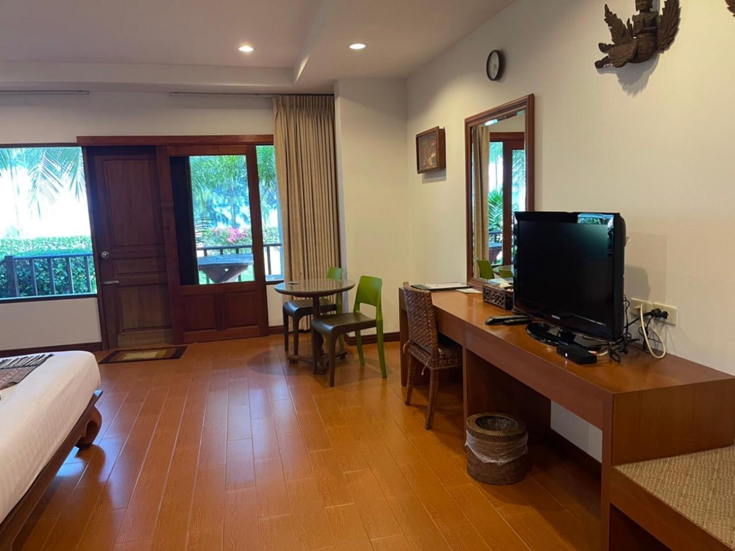 Sailom Resort Bangsaphan Bang Saphan Exterior photo